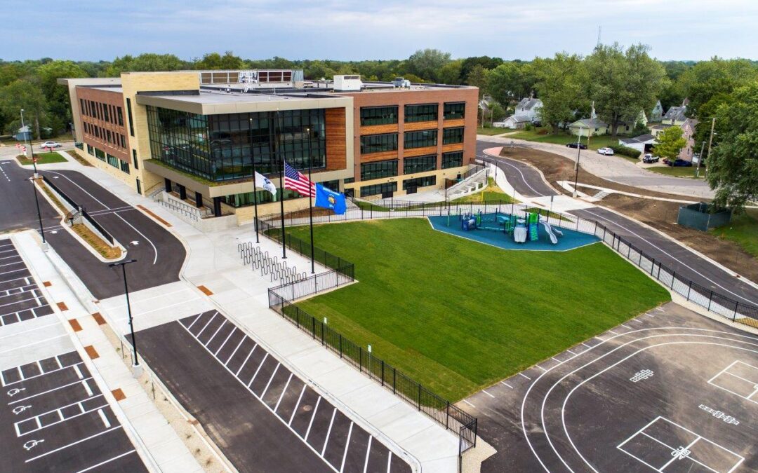THE LINCOLN ACADEMY